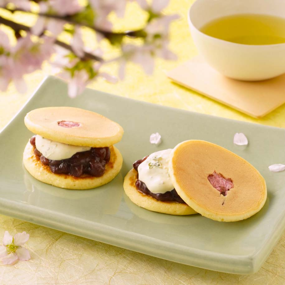 �~�j���ǂ�Ă�