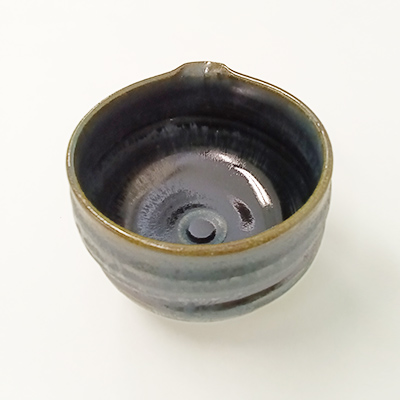 波佐見焼 手作り片口ミニ抹茶碗 老緑釉