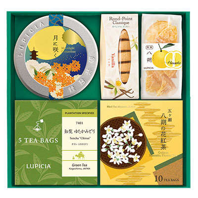 お茶3種とお菓子「明月」