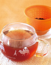 レンジOK お茶を手軽にいれられるマグカップ 冬イメージ